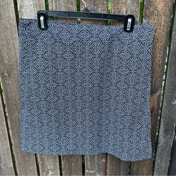 Rip Skirt Hawaii Cover Up Activewear Wrap Skirt In Black Pearl Batik Sz Medium - Picture 7 of 11